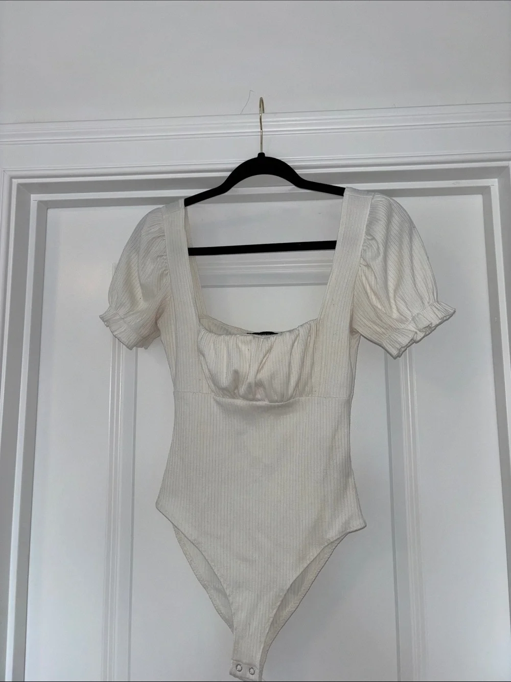 Forever 21 Off-White Ribbed Square Neck Bodysuit with Puff Sleeves - Picture 8 of 8